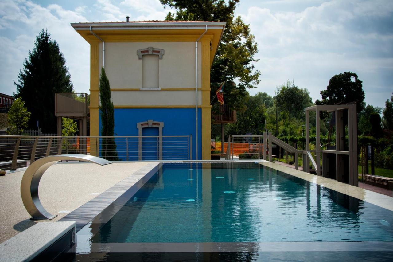 Borgo Stazione Bike Inn Valeggio sul Mincio Exterior photo